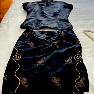 Vintage 1940’s custom two-piece Chinese cocktail/evening silk skirt blouse set.